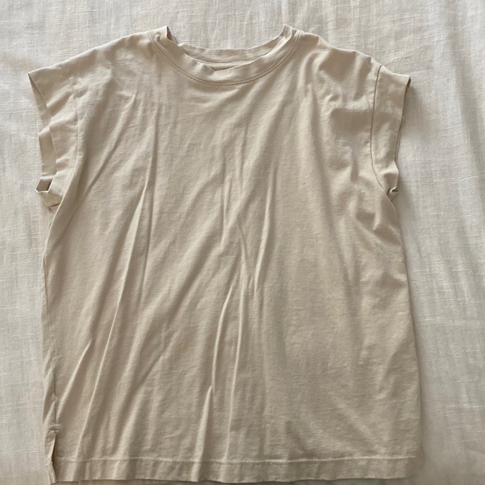 Cap sleeve tee